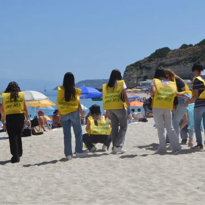 Gli studenti del Galluppi di Tropea come giovani sentinelle del mare nell'iniziativa promossa da Legambiente Ricadi