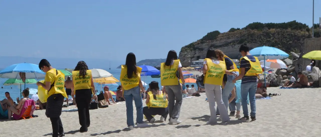 Gli studenti del Galluppi di Tropea come giovani sentinelle del mare nell'iniziativa promossa da Legambiente Ricadi