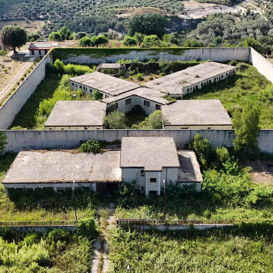 Mileto, ecco il progetto da 5 mln di euro con cui il Comune spera di intercettare i fondi nazionali per risanare l’ex carcere mai utilizzato
