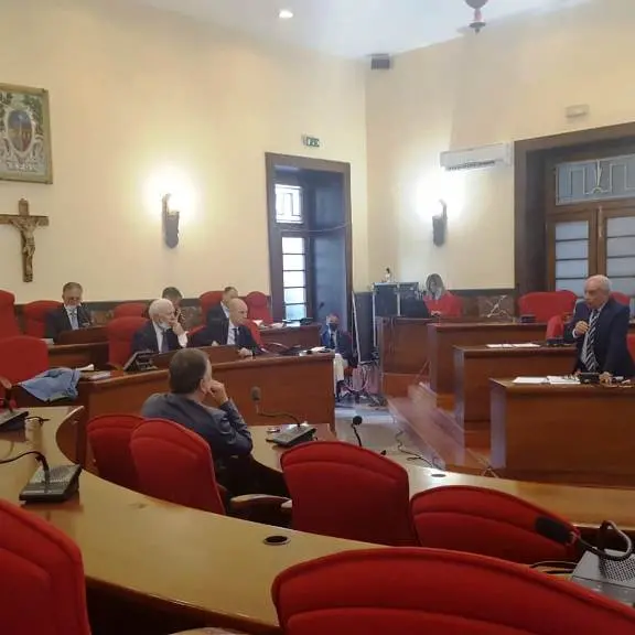 Acqua, patrimonio e pulizia a Vibo: il punto nel consiglio comunale