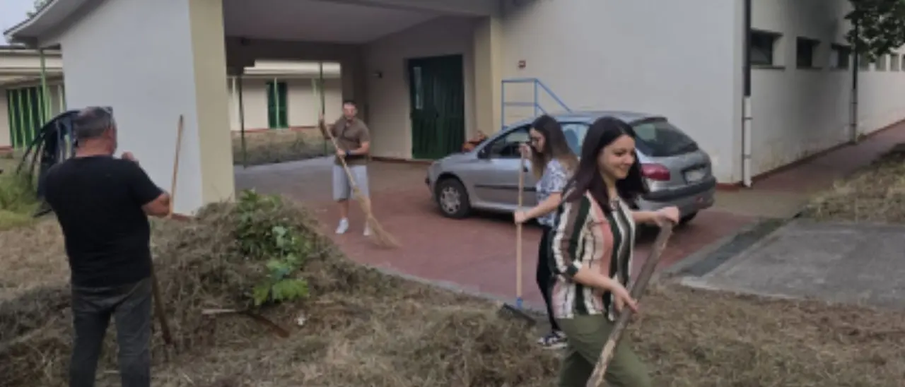 Sant'Onofrio, il sindaco ringrazia i volontari dell'associazione AttivaMente che hanno ripulito l'area del Centro operativo comunale