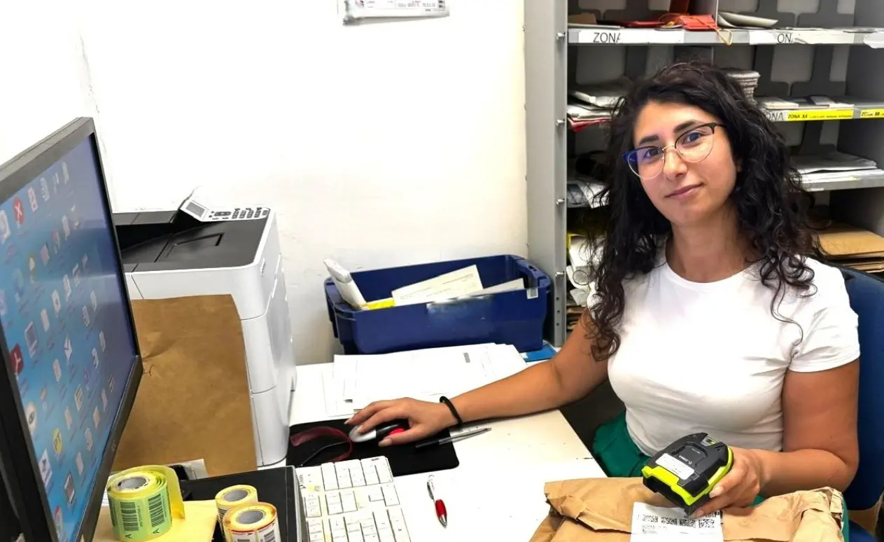 Gli acquisti online dominano a Vibo e Catanzaro: +25% di pacchi consegnati da Poste nei primi tre mesi del 2025