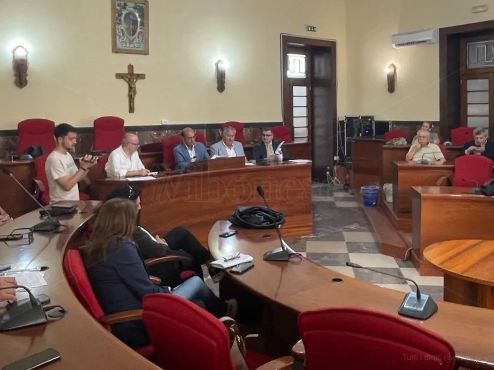 «Sanità vibonese in grave crisi, ecco dove intervenire con urgenza»: trasmesso alla Regione il documento approvato dalla Conferenza dei sindaci