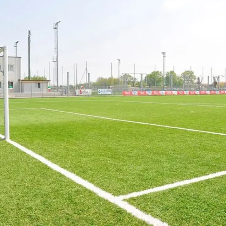 Poliziotto-arbitro in servizio alla Questura di Vibo salva la vita a un giocatore durante una partita di calcio a Gatteo Mare