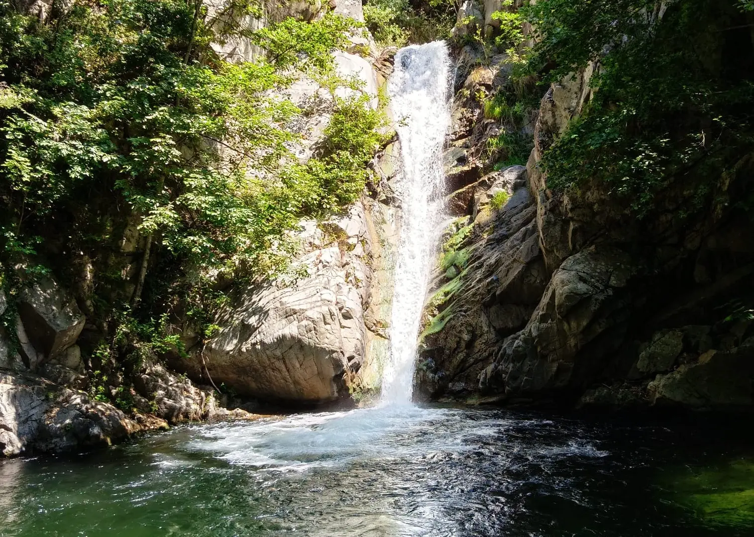 Serra San Bruno, Incrociamenti lancia l’allarme sulle problematiche che attanagliano Pietra cupa: «Luogo unico ma raggiungerlo è un'impresa»