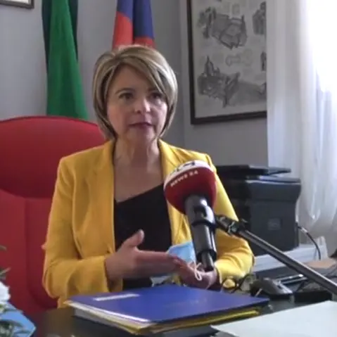 Quarantene violate e assembramenti, il sindaco di Vibo: «Sono indignata»