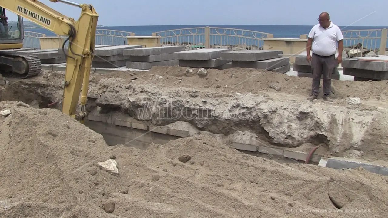 Fervono i lavori tra Bivona e Vibo Marina: finita e inaugurata la nuova piazza. E in settimana apre (finalmente) il sottopasso