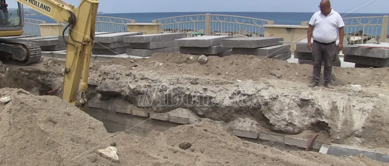 Fervono i lavori tra Bivona e Vibo Marina: finita e inaugurata la nuova piazza. E in settimana apre (finalmente) il sottopasso