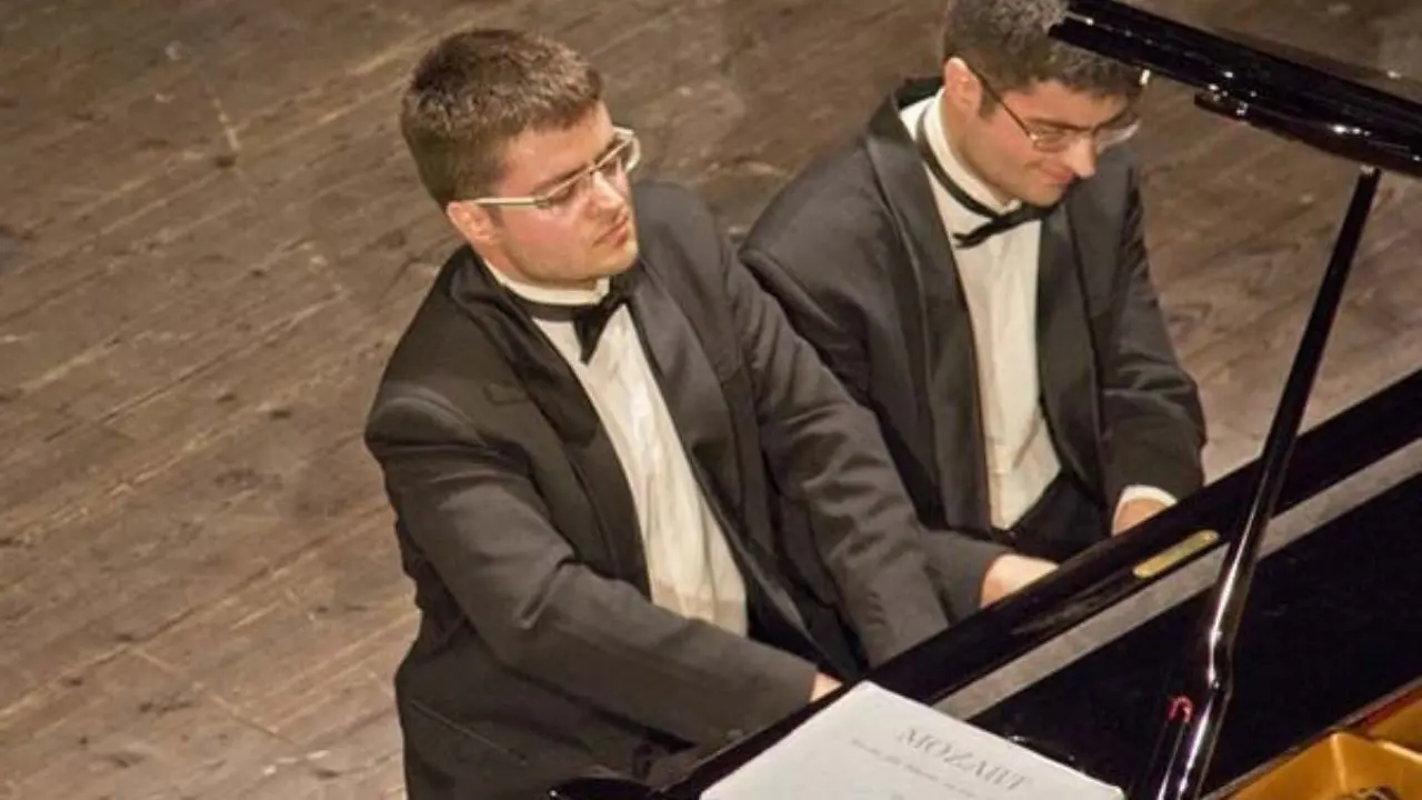 Tra romanticismo e brillantezza tecnica: il duo De Stefano porta la grande musica russa al Conservatorio Torrefranca di Vibo Valentia