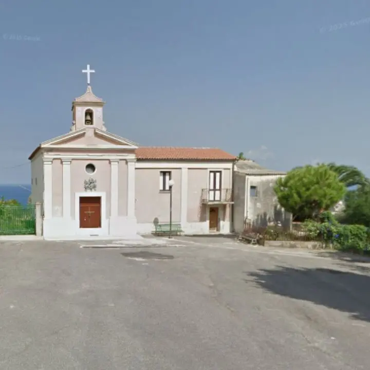 Il borgo di San Pietro prende vita tra racconti e opere d'arte, al via la prima kermesse culturale