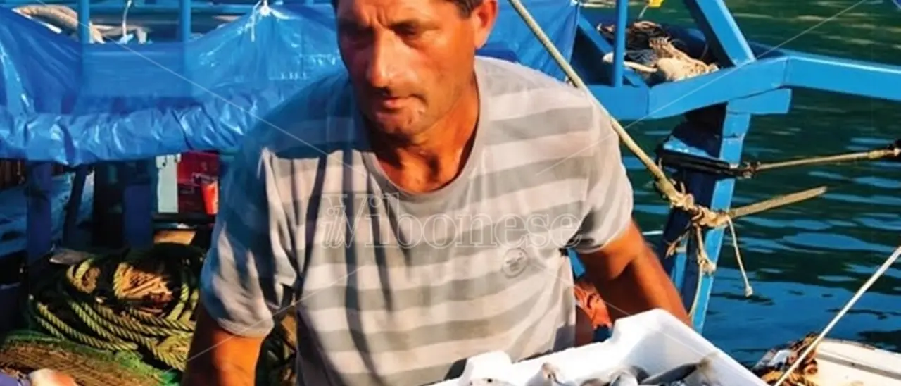 Pescatore di Briatico morto in mare nel Cosentino, l'autopsia rivela i segni di una corda che avrebbe stretto il collo di Francesco Vatano
