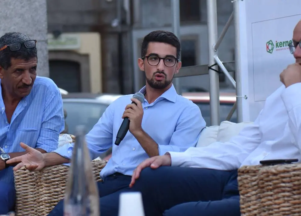 Pd vibonese a congresso, Giovanni Di Bartolo segretario: ma quante schede bianche...