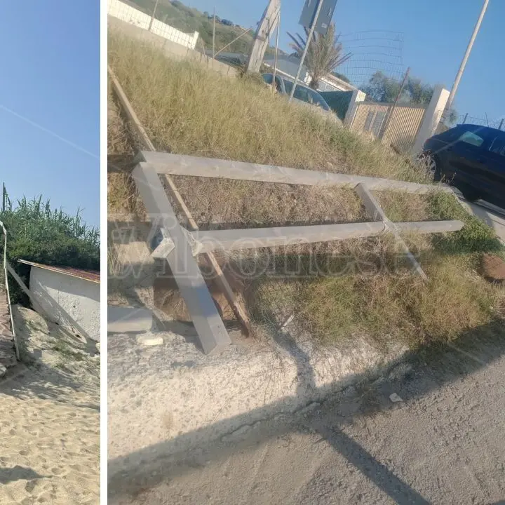 Ricadi, un altro turista cade (e si fa male) mentre accede alla spiaggia. L'opposizione: «Che fine hanno fatto 1,6 mln incassati con la tassa di soggiorno?»