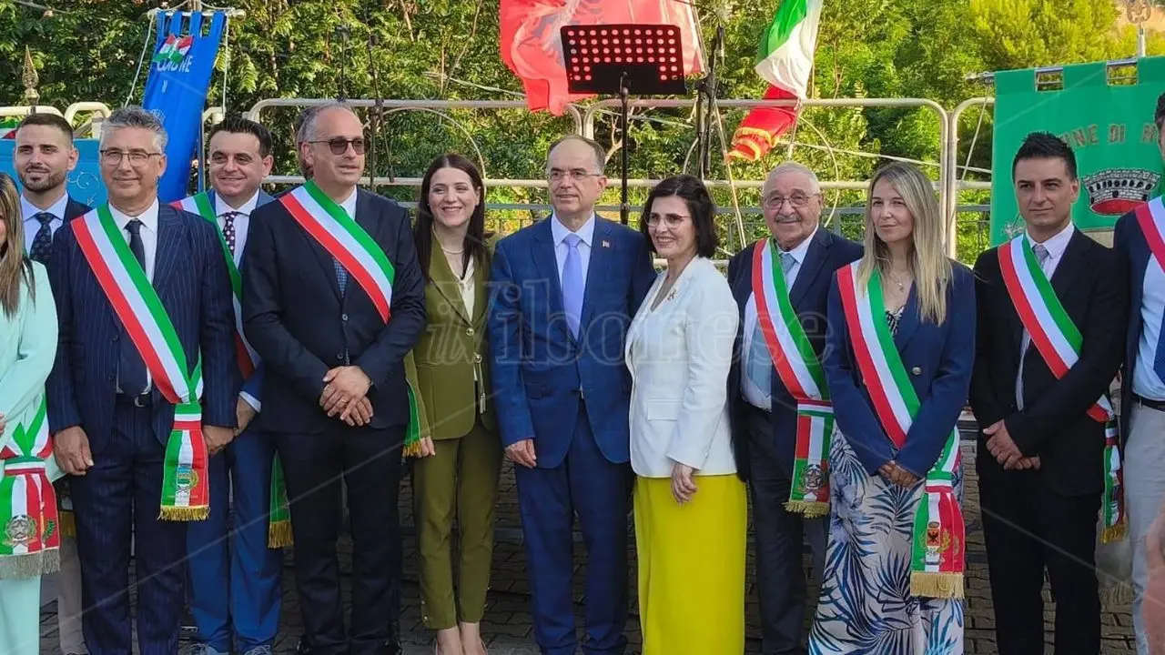 Il presidente dell'Albania Begaj in Calabria, anche il sindaco di Spilinga ad accoglierlo: ponte tra il paese della 'nduja e l'Arbëria