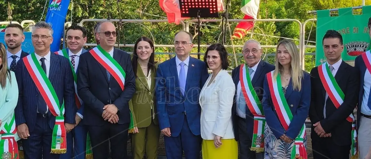 Il presidente dell'Albania Begaj in Calabria, anche il sindaco di Spilinga ad accoglierlo: ponte tra il paese della 'nduja e l'Arbëria