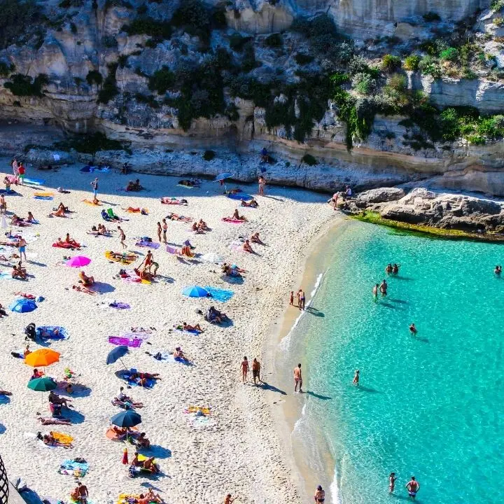 Tropea, torna Goletta Verde: il programma della tre giorni per sensibilizzare su spiagge più pulite e tutela dell'ecosistema marino