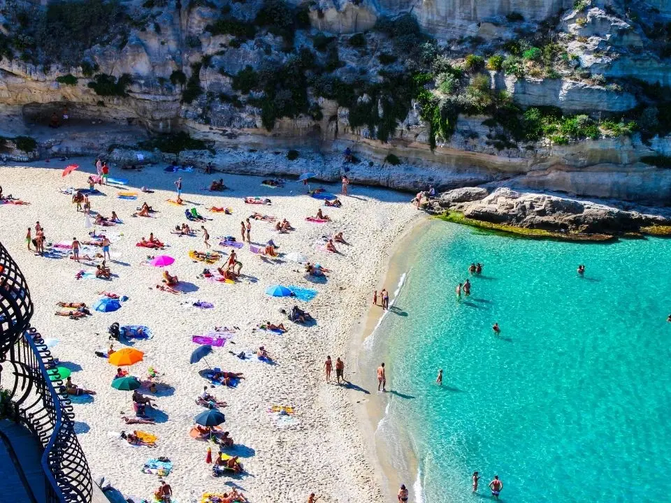 Tropea nella classifica delle 25 spiagge più belle del mondo secondo TripAdvisor: graduatoria sulla base di milioni di recensioni