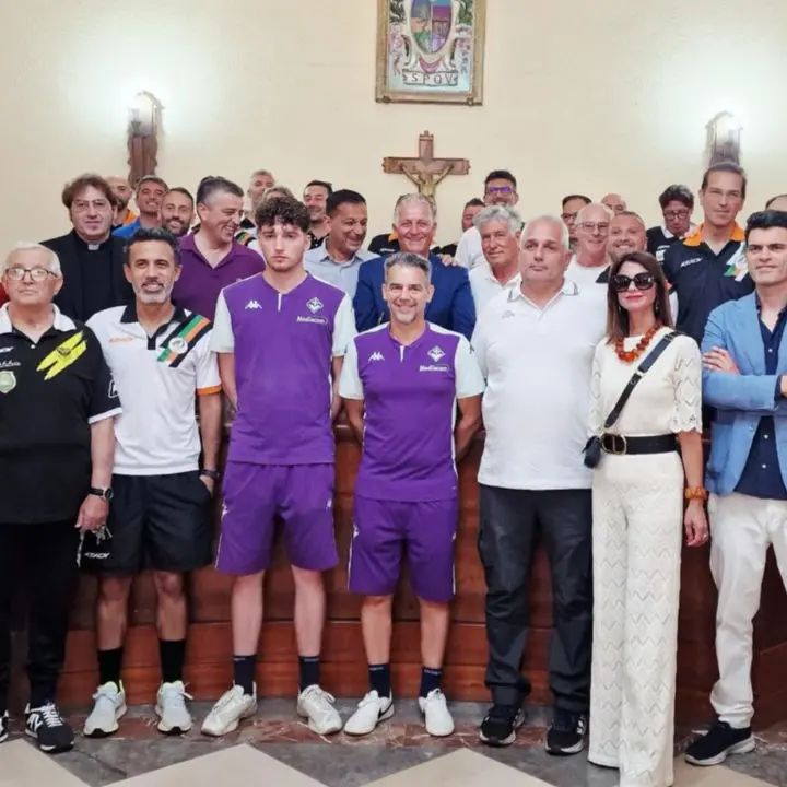 Vibo, la Fiorentina suggella l'affiliazione con la scuola calcio Bulldog: «Per noi uno dei giorni più belli e gratificanti»