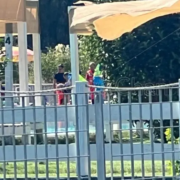 Dramma a Rende, bimba di otto anni muore annegata nella piscina del Parco acquatico