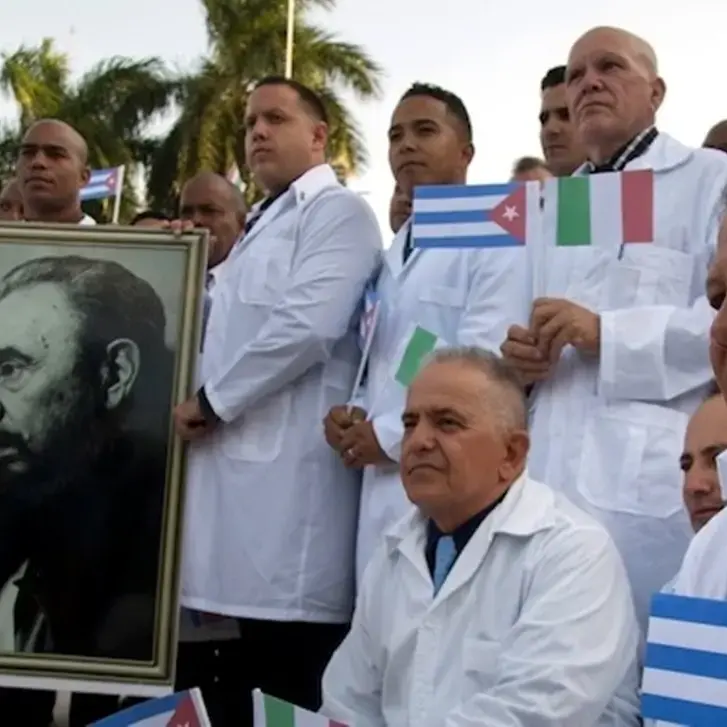 Medici cubani in Calabria, L'Avana si prende anche tre quarti dello stipendio: l'inchiesta del network dissidente CubaNet