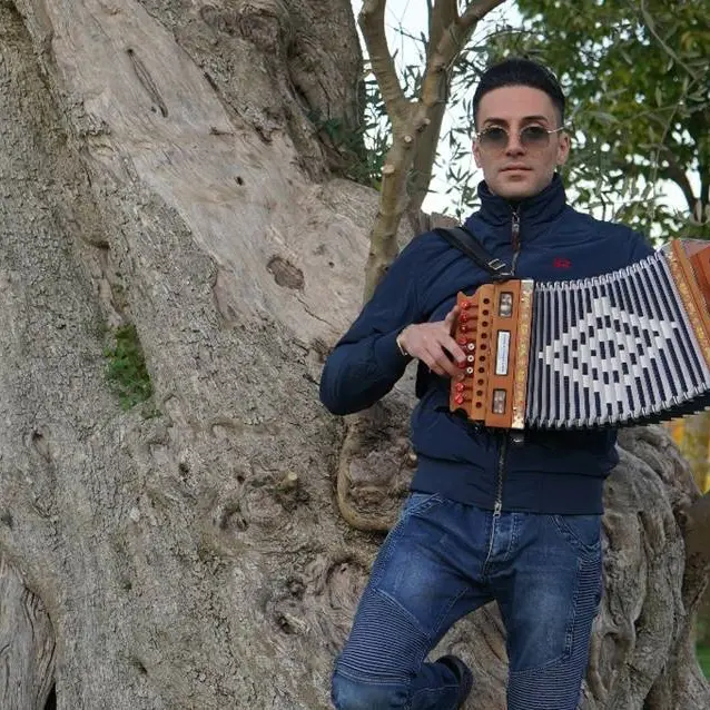 “Calabria non m’abbandunari”, ecco il nuovo singolo del cantautore Antonio Cocciolo - Video