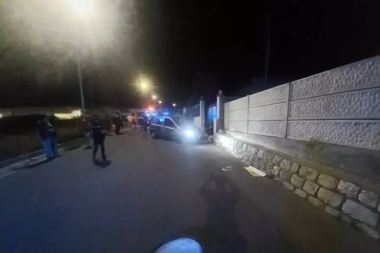 Incidente, carabiniere 47enne muore nello scontro tra la sua moto e un'auto: conducente in stato di ebrezza e con la patente scaduta, arrestato