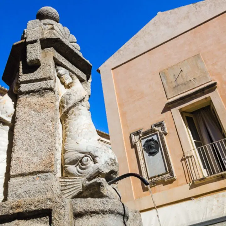 Dai rubinetti di Tropea torna a scorrere l'acqua: Sorical ripristina la fornitura nel centro storico ma resta qualche criticità ai piani alti