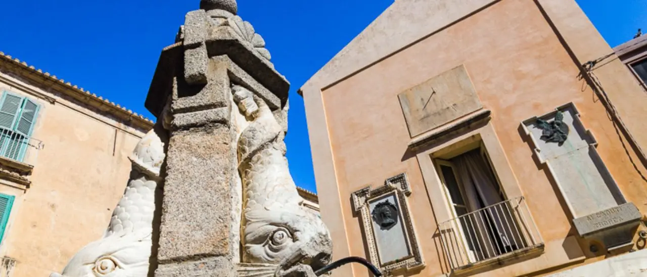 Dai rubinetti di Tropea torna a scorrere l'acqua: Sorical ripristina la fornitura nel centro storico ma resta qualche criticità ai piani alti