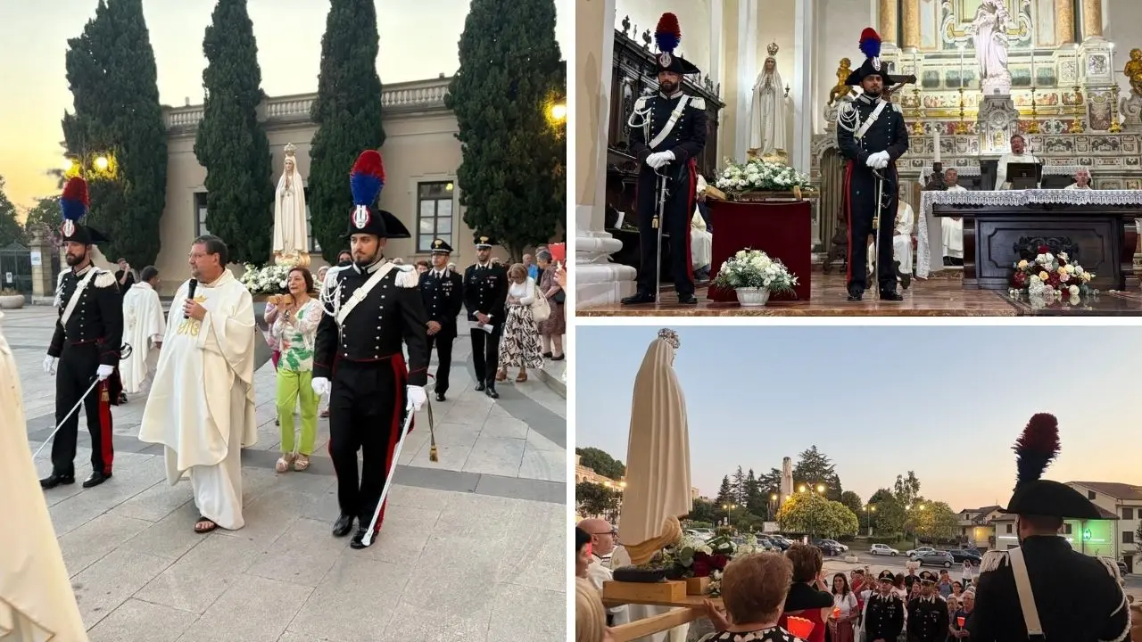 I carabinieri partecipano alla messa per la Madonna pellegrina di Fatima nella chiesa di San Leoluca