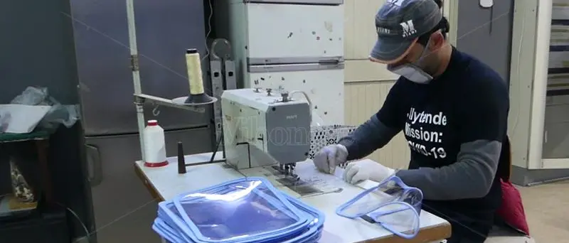 Tropea, l’azienda che produce visiere da donare ai sanitari: «Sono i più esposti nella battaglia» - Video