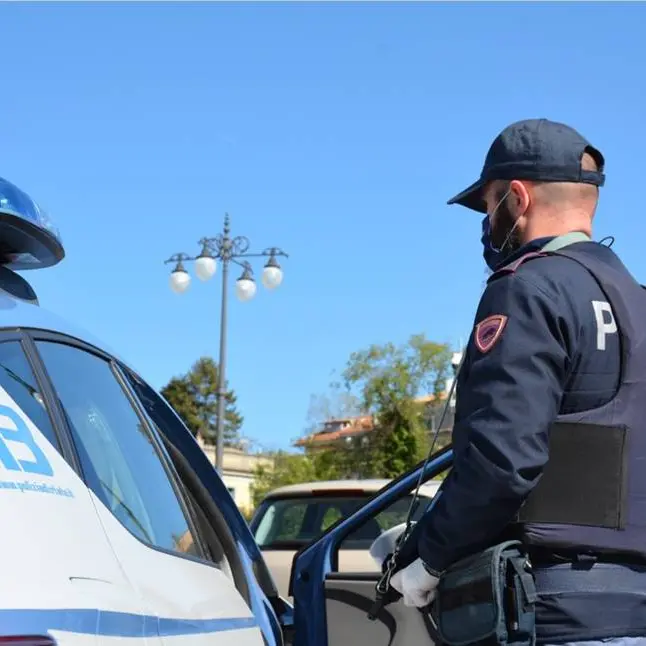 Due minorenni fermati su motorino rubato: il padre denunciato per ricettazione