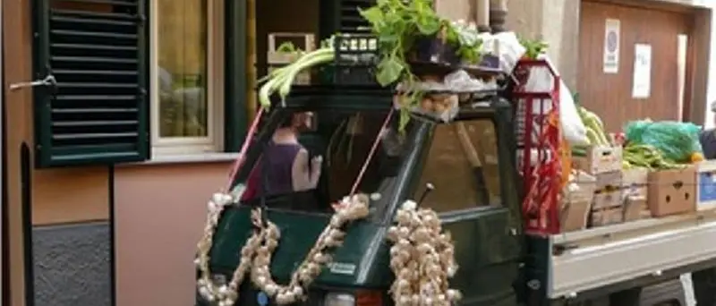 Filadelfia: vietato l’ingresso agli ambulanti provenienti da altri paesi