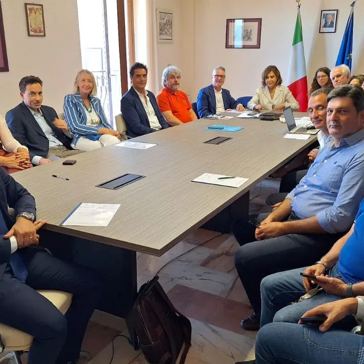 Sfruttamento nel settore agricolo: a Vibo nasce la rete di qualità che premia legalità, imprese virtuose e trasparenza: già 50 adesioni