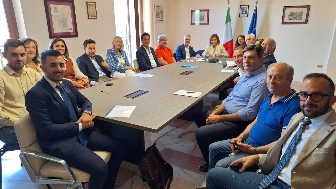 Sfruttamento nel settore agricolo: a Vibo nasce la rete di qualità che premia legalità, imprese virtuose e trasparenza: già 50 adesioni