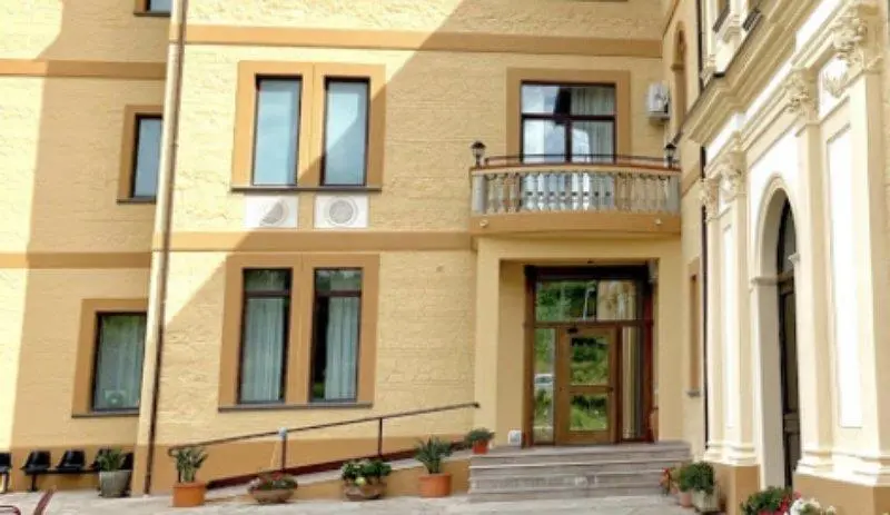 Coronavirus, continua la strage della Domus Aurea di Chiaravalle: due nuovi morti