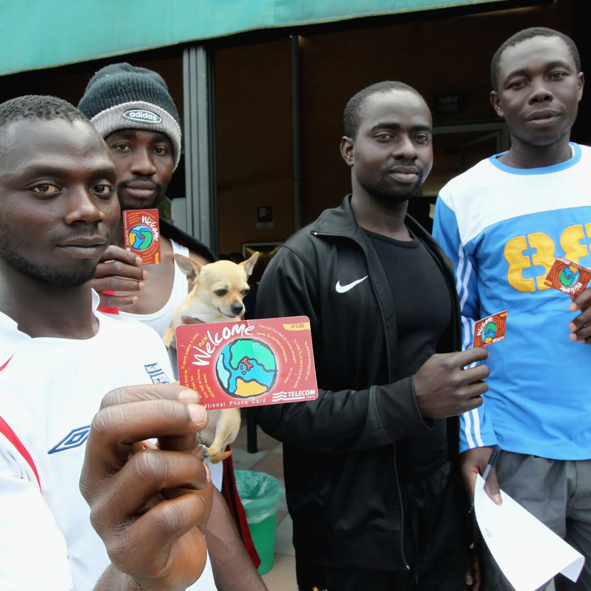 Migranti, retata nazionale contro i trafficanti di permessi di soggiorno: tra le province anche Vibo Valentia