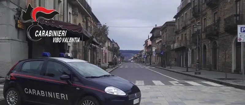 Filadelfia: va a trovare l’amico in quarantena, scoperta dai carabinieri