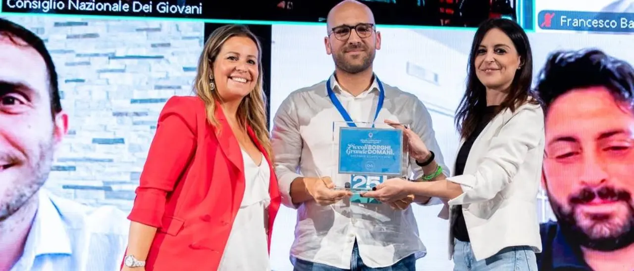 Valorizzare i piccoli borghi vibonesi coinvolgendo i giovani, il progetto dell'Associazione Valentia premiato a Catania