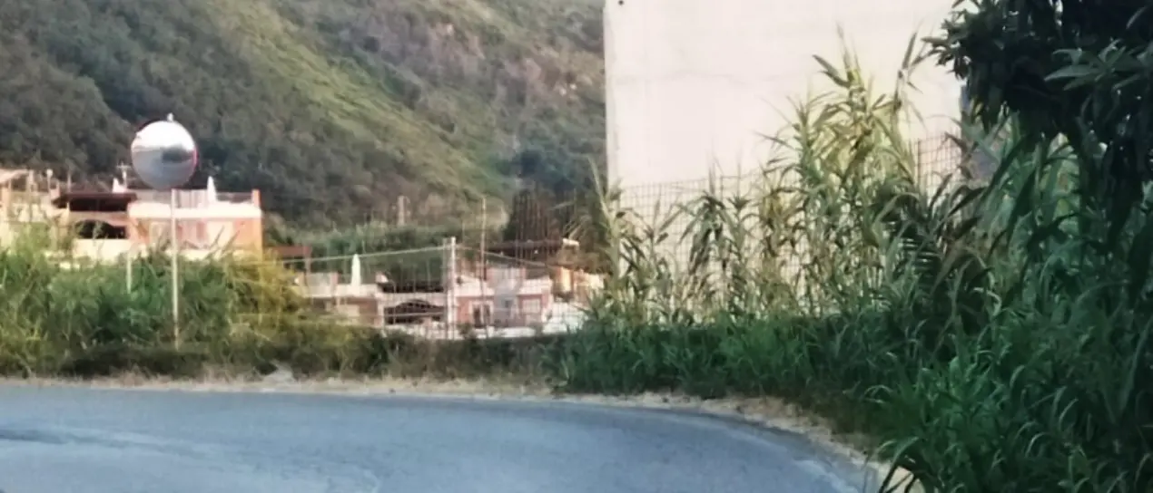 Strada Pizzo-Maierato, Adesione democratica: «S’installi un guard rail in corrispondenza della curva di via Pietà»