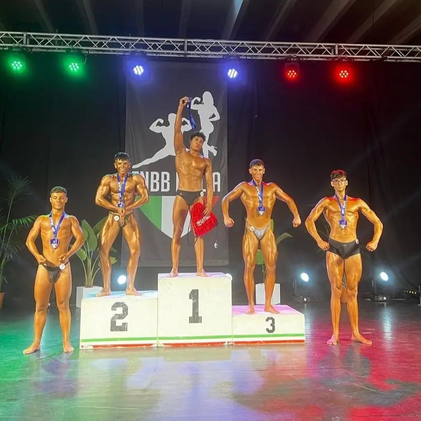 Body Building, debutto con podio per il vibonese Lorenzo Saverino: terzo posto all’Anfra Cup 2025