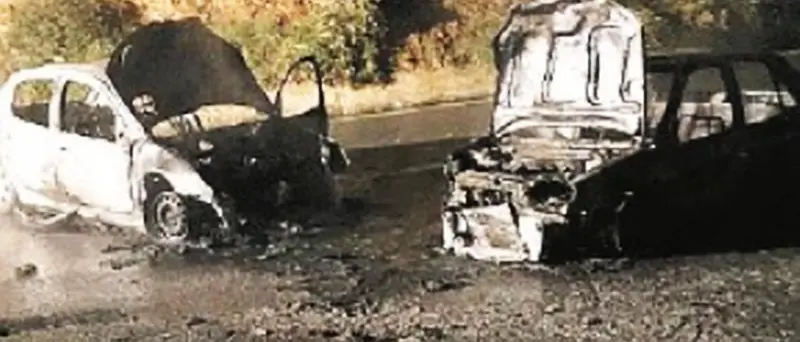 Scontro fra due auto a Filadelfia, veicoli carbonizzati