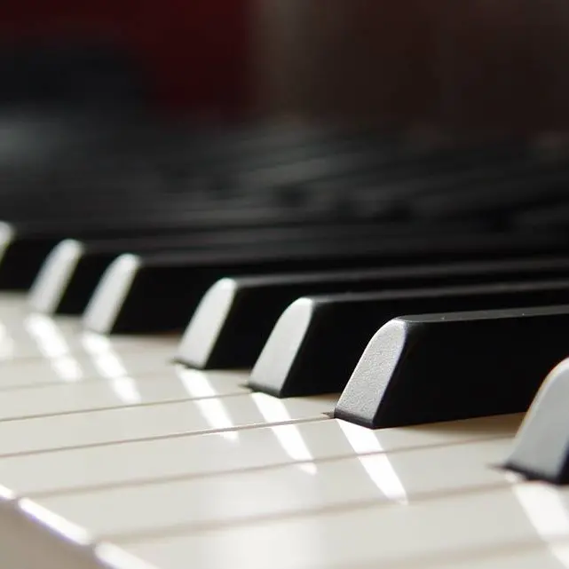 Tour music fest, il giovanissimo pianista vibonese Stefano Condoleo in finale nel prestigioso contest europeo