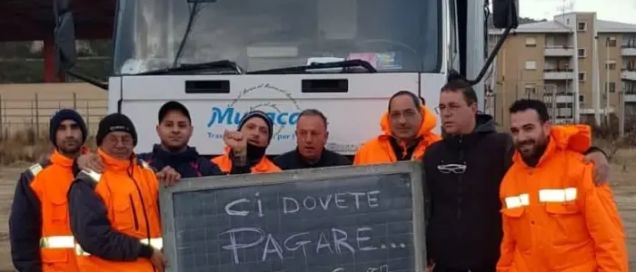 Briatico, operatori ecologici da tre mesi senza stipendio