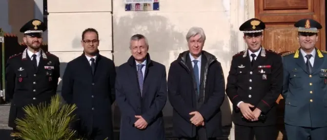 Cessaniti, il prefetto Zito ricolloca la targa contro la 'ndrangheta