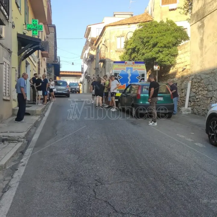 Aggredito in farmacia a Nicotera: l’Ordine dei farmacisti e Federfarma chiedono misure di sicurezza urgenti