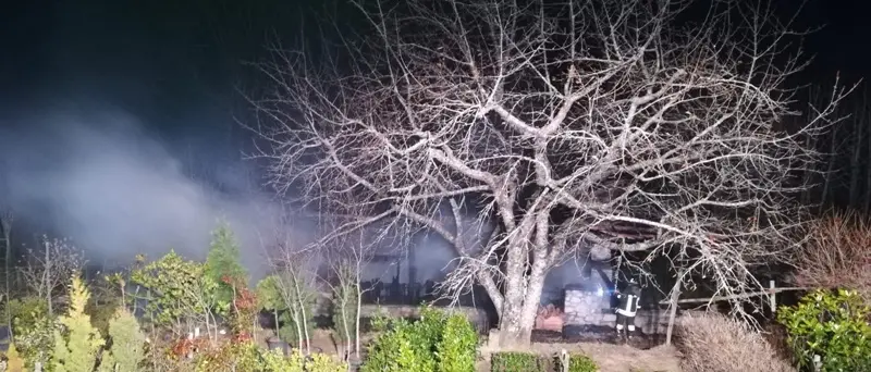 In fiamme a Mongiana casetta in uso a Calabria Verde
