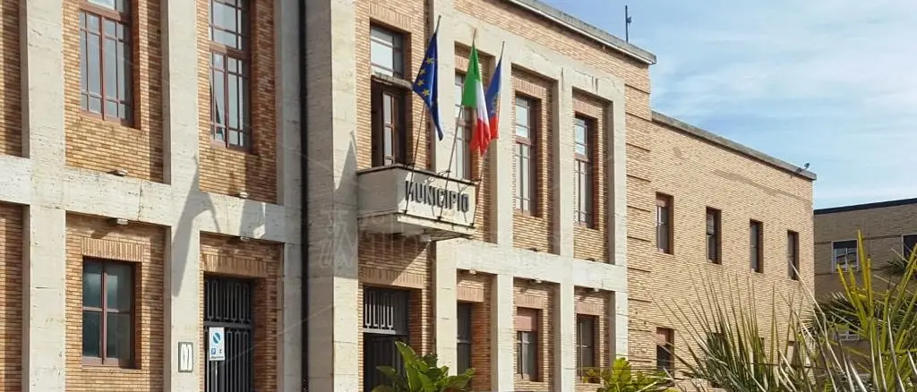 Salario accessorio, l’ira della Cisal contro il Comune di Vibo: «Promessa disattesa»