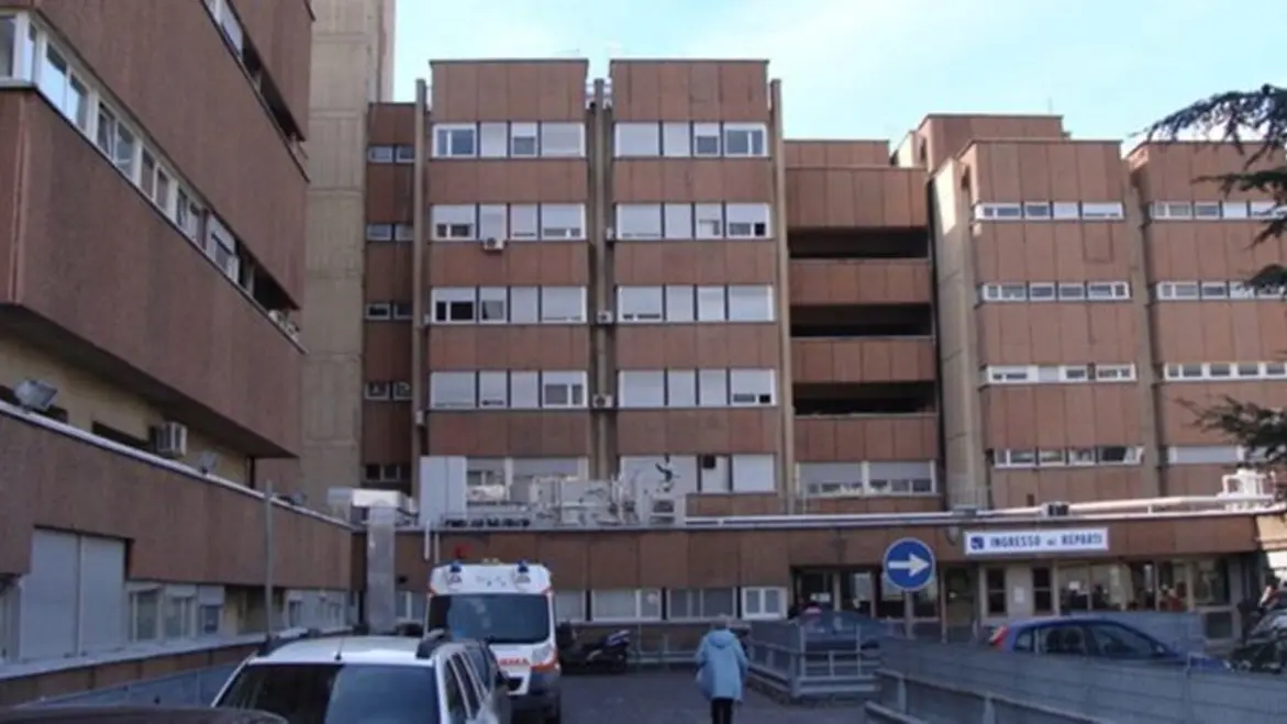 <p>Grande Ospedale Metropolitano di Reggio Calabria</p>\\n , ANSA