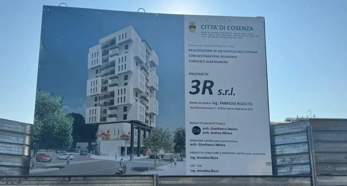 Cosenza, partiti i lavori per l’albergo residence 5 stelle superior a Via Popilia | FOTO