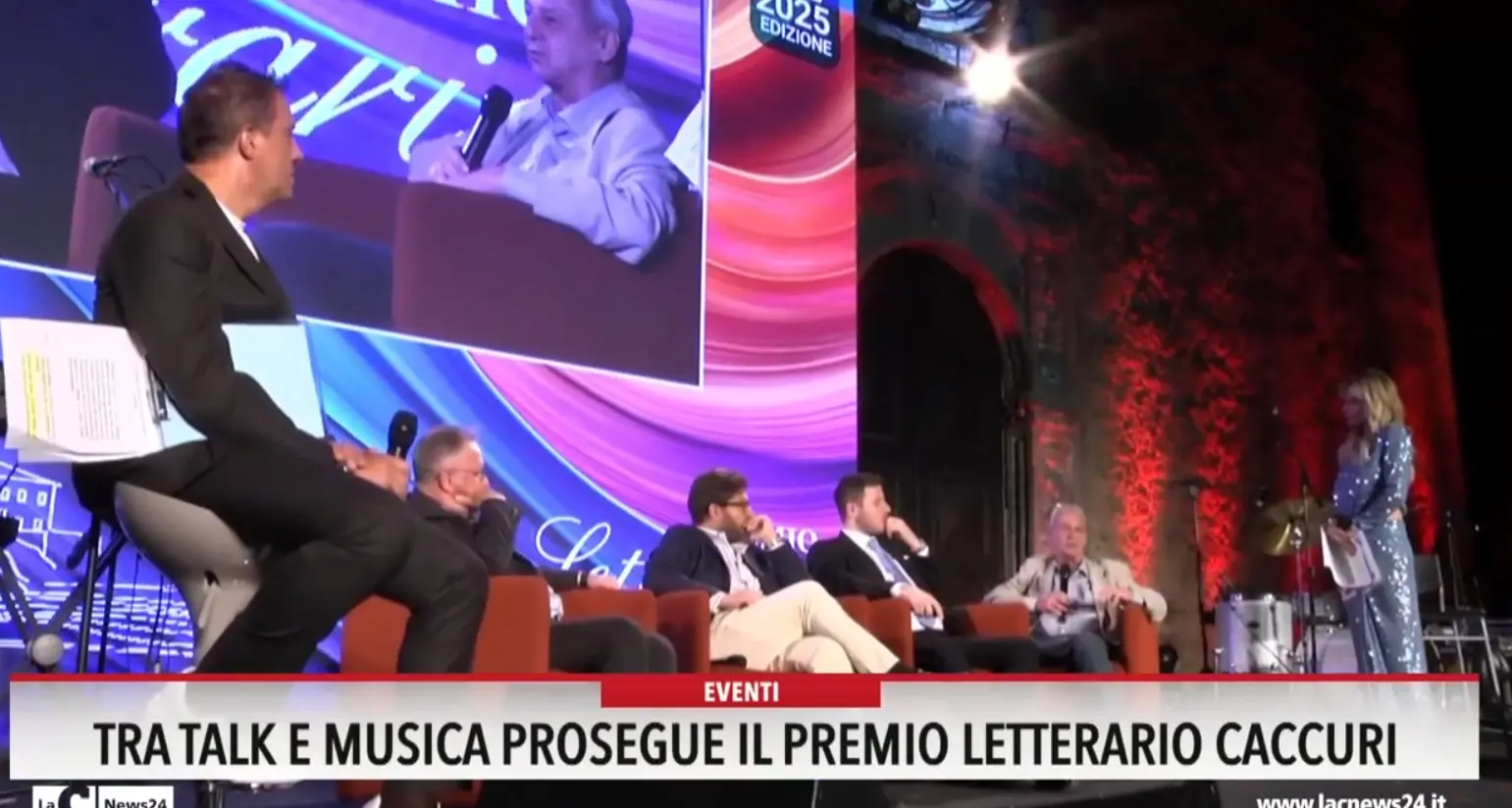 Tra talk e musica prosegue il Premio letterario Caccuri